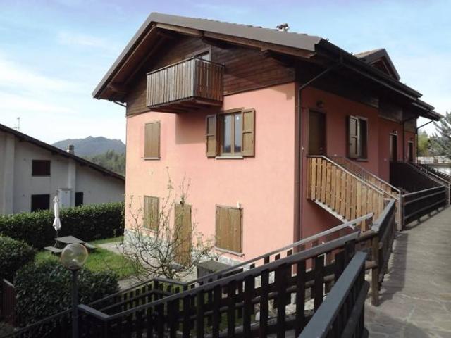 Appartamento in vendita a Comunità Montana della Valle Brembana, Cornalba