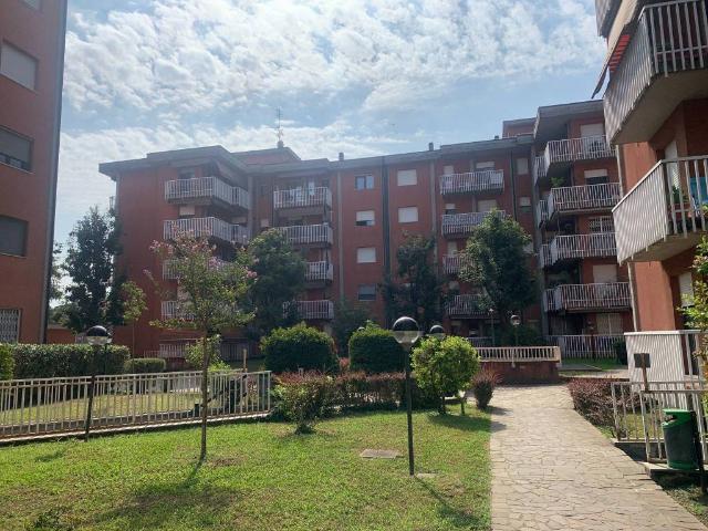 Appartamento in vendita a Cornaredo, Lombardia