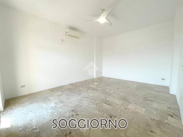 Appartamento in vendita a Cornaredo, Lombardia