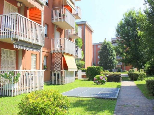 Appartamento in vendita a Cornaredo, Lombardia