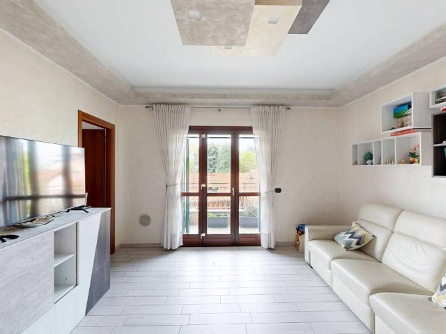 Appartamento in vendita a Cornaredo, Lombardia
