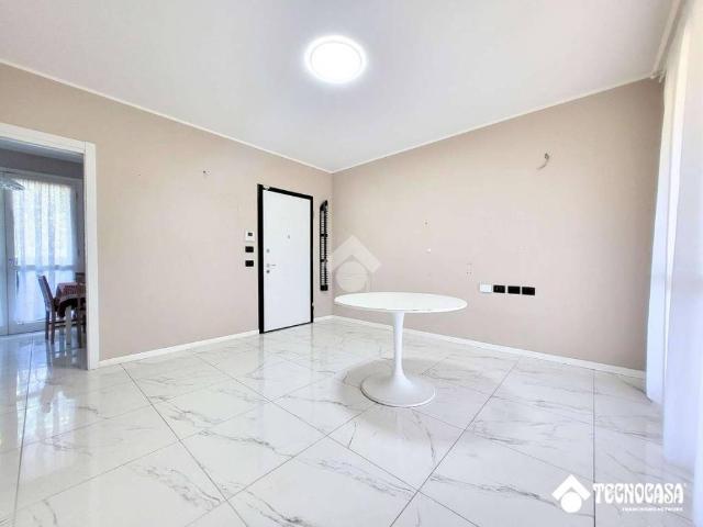 Appartamento in vendita a Cornaredo, Lombardia
