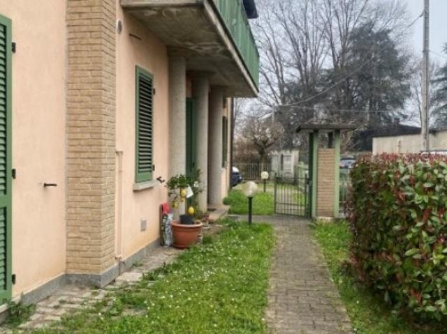 Appartamento in vendita a Cornate D'adda, Lombardia