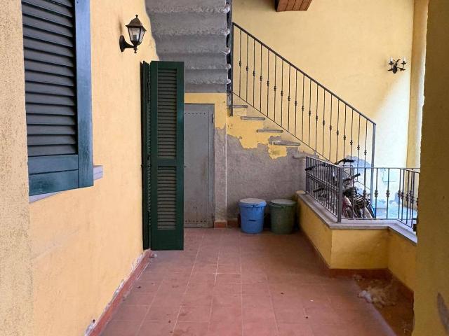 Appartamento in vendita a Cornate D'adda, Lombardia