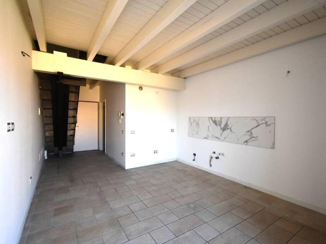 Appartamento in vendita a Colnago, Cornate d'Adda