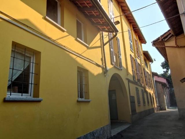 Appartamento in vendita a Cornate D'adda, Lombardia