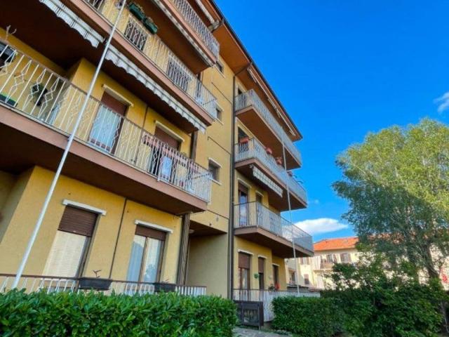 Appartamento in vendita a Cornate D'adda, Lombardia