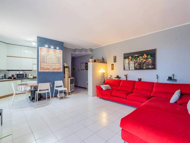 Appartamento in vendita a Cornate D'adda, Lombardia