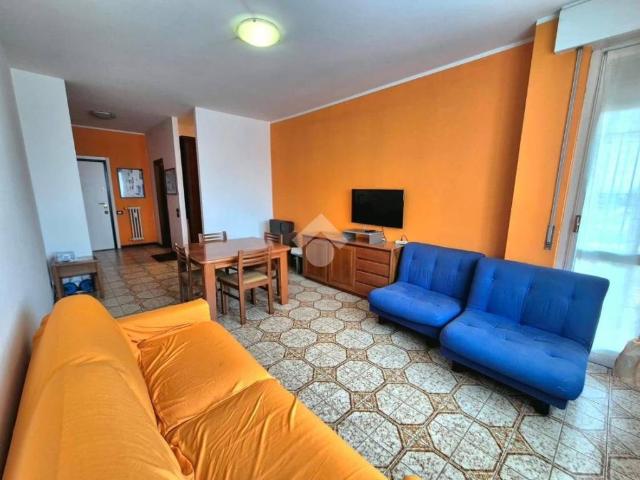 Appartamento in vendita a Cornate D'adda, Lombardia