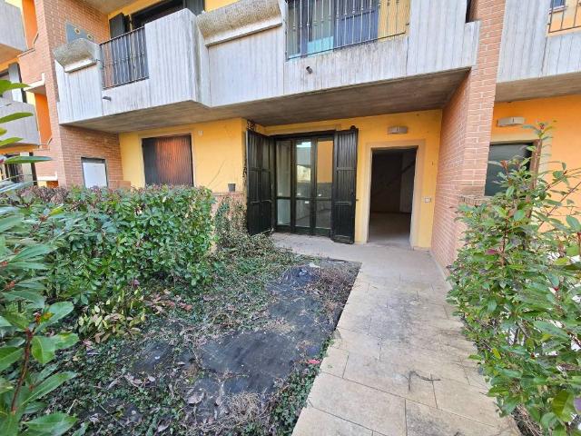 Appartamento in vendita a Cornate D'adda, Lombardia