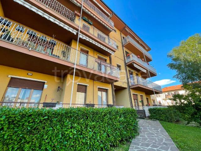 Appartamento in vendita a Cornate D'adda, Lombardia