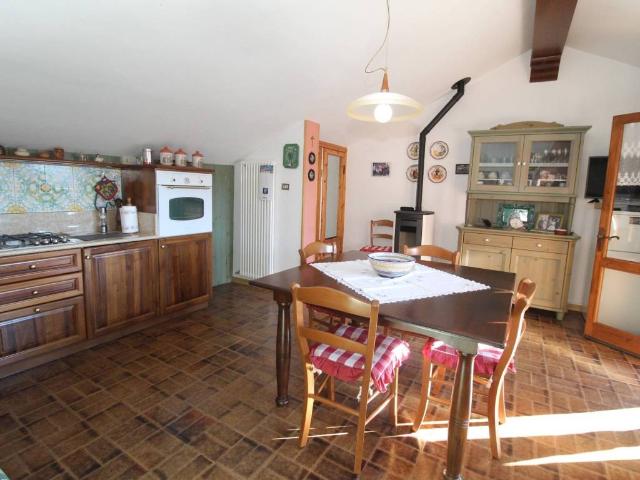 Appartamento in vendita a Cornedo Vicentino, Veneto