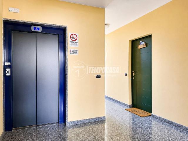 Appartamento in vendita a Correzzana, Lombardia