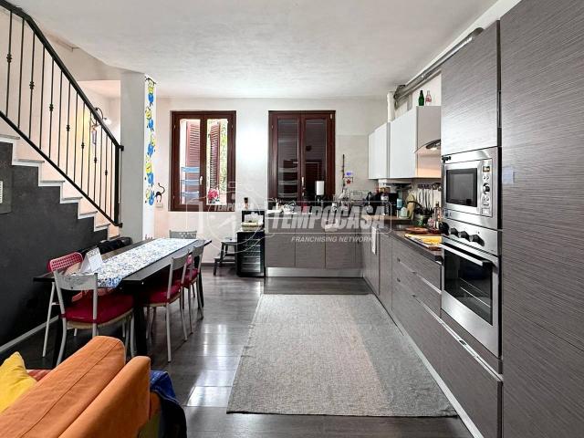Villa Indipendente in vendita a Correzzana, Lombardia