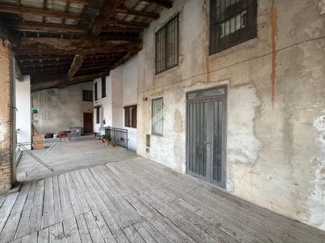 Appartamento in vendita a Casotto, Correzzana