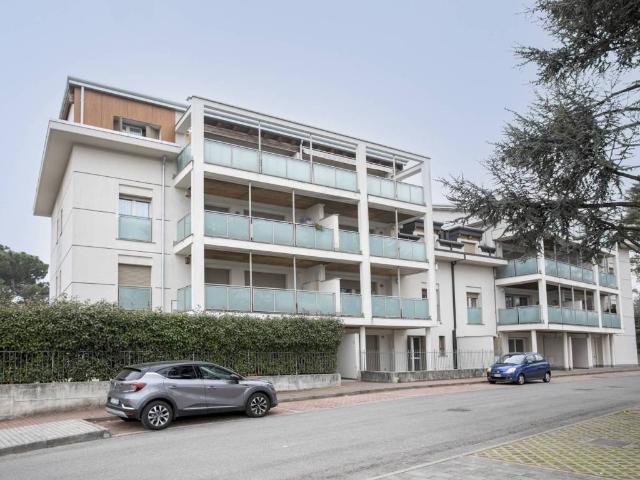 Appartamento in vendita a Correzzana, Lombardia