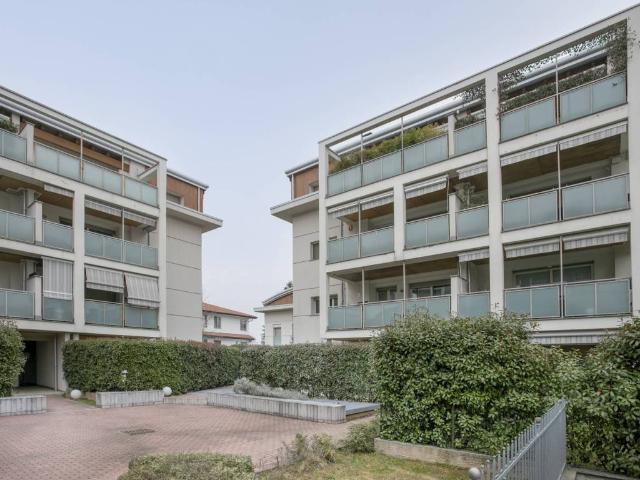 Appartamento in vendita a Correzzana, Lombardia
