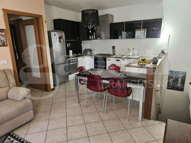 Appartamento in vendita a Correzzola, Veneto