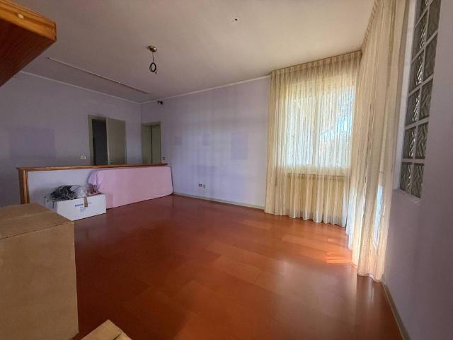 Appartamento in vendita a Correzzola, Veneto