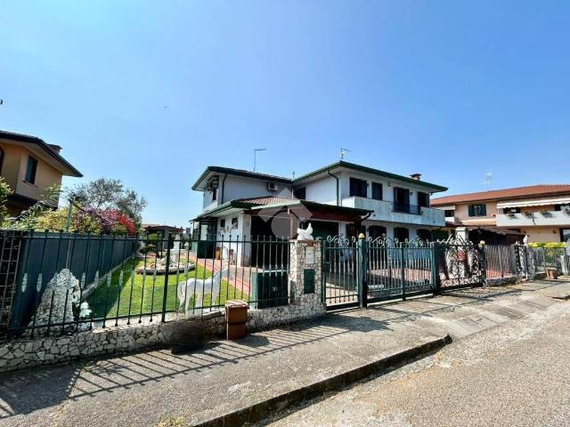 Appartamento in vendita a Correzzola, Veneto