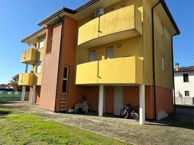 Appartamento in vendita a Correzzola, Veneto