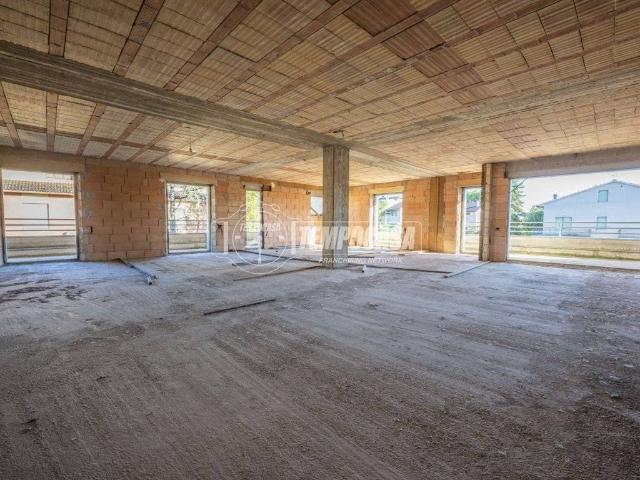 Appartamento in vendita a Zona industriale Corridonia, Marche
