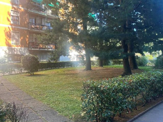 Appartamento in vendita a Molinetto di Lorenteggio, Corsico