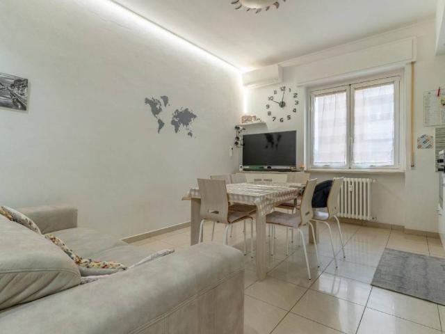 Appartamento in vendita a Corsico, Lombardia