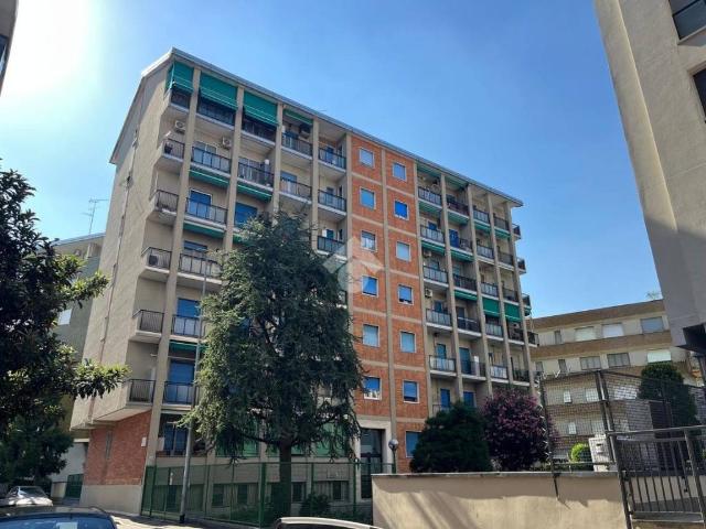 Appartamento in vendita a Molinetto di Lorenteggio, Corsico
