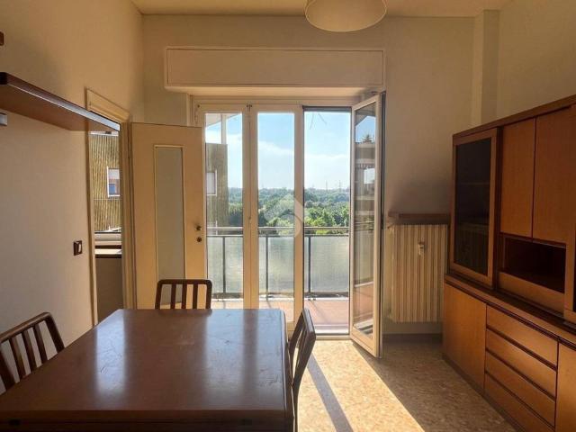 Appartamento in vendita a Molinetto di Lorenteggio, Corsico