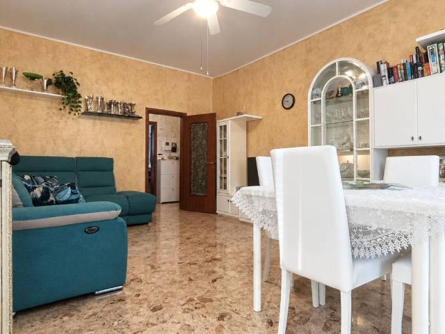 Appartamento in vendita a Molinetto di Lorenteggio, Corsico