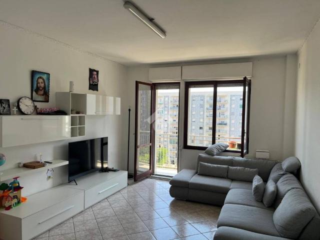 Appartamento in vendita a Molinetto di Lorenteggio, Corsico