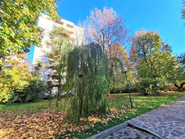 Appartamento in vendita a Molinetto di Lorenteggio, Corsico