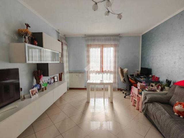 Appartamento in vendita a Molinetto di Lorenteggio, Corsico