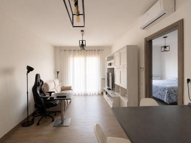 Appartamento in vendita a Corsico, Lombardia