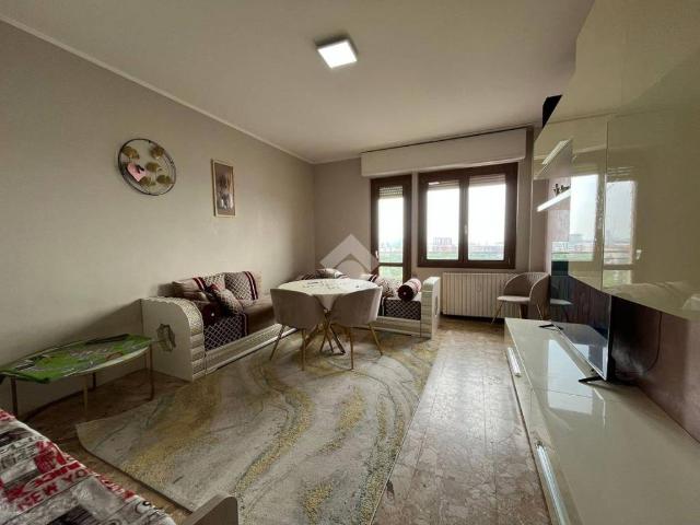 Appartamento in vendita a Molinetto di Lorenteggio, Corsico
