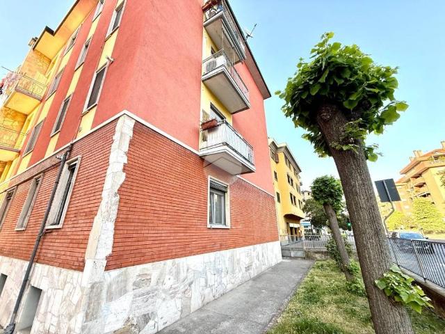 Appartamento in vendita a Corsico, Lombardia