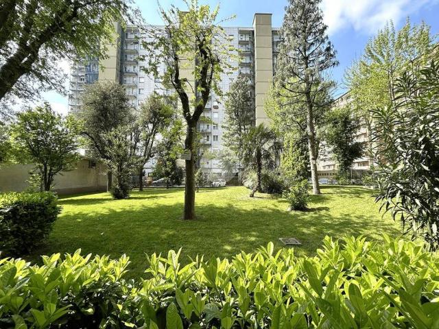 Appartamento in vendita a Molinetto di Lorenteggio, Corsico