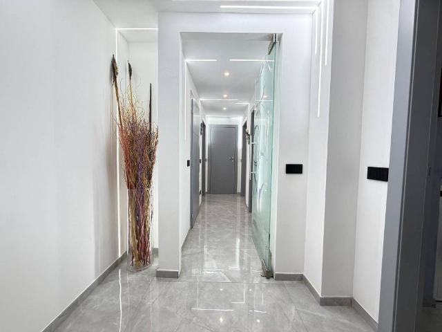 Appartamento in vendita a Quartiere Lavagna, Corsico