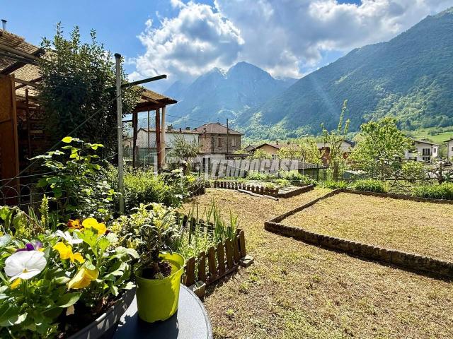 Appartamento in vendita a Cortenova, Lombardia