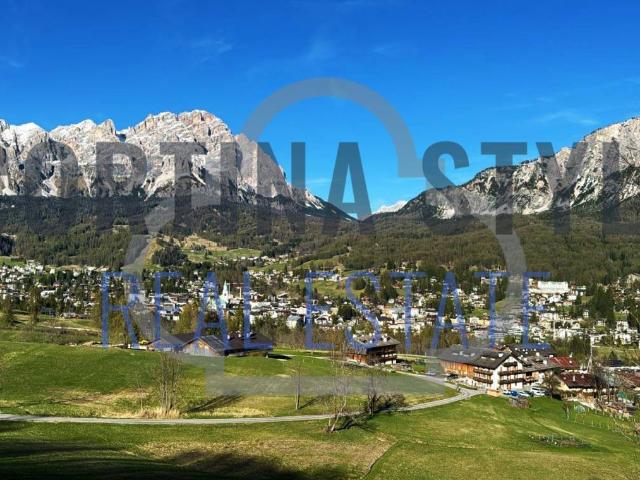 Appartamento in vendita a Alverà, Cortina D'ampezzo