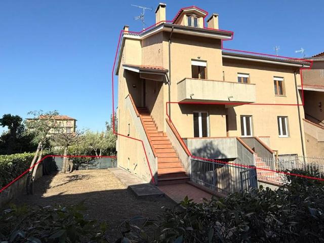 Appartamento in vendita a Cortona, Toscana