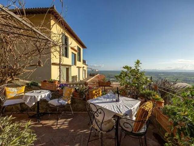 Appartamento in vendita a Cortona, Toscana