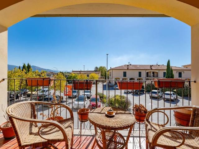 Appartamento in vendita a Fratta-Santa Caterina, Cortona