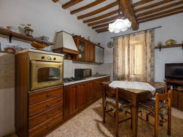 Appartamento in vendita a Cortona, Toscana
