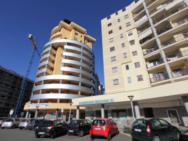 Appartamento in vendita a Quartiere Tribunale, Calabria