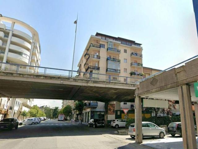 Appartamento in vendita a Città 2000, Calabria