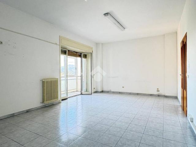 Appartamento in vendita a Quartiere Tribunale, Calabria