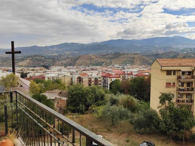 Appartamento in vendita a Città 2000, Calabria