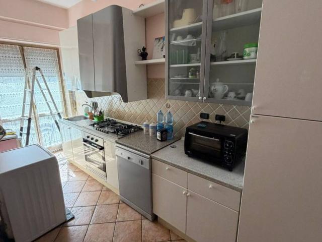 Appartamento in vendita a Quartiere Tribunale, Calabria